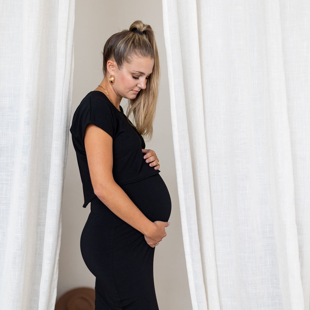 Asher Cropped Tee in black - maternity t-shirt by New Genes Maternity Wear