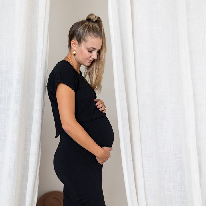 Asher Cropped Tee in black - maternity t-shirt by New Genes Maternity Wear