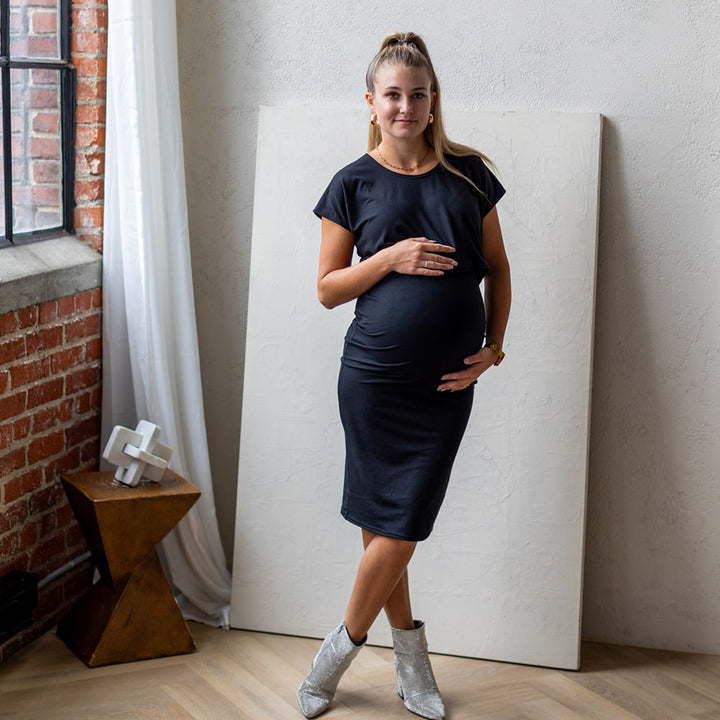 Asher Cropped Tee in black - maternity t-shirt by New Genes Maternity Wear