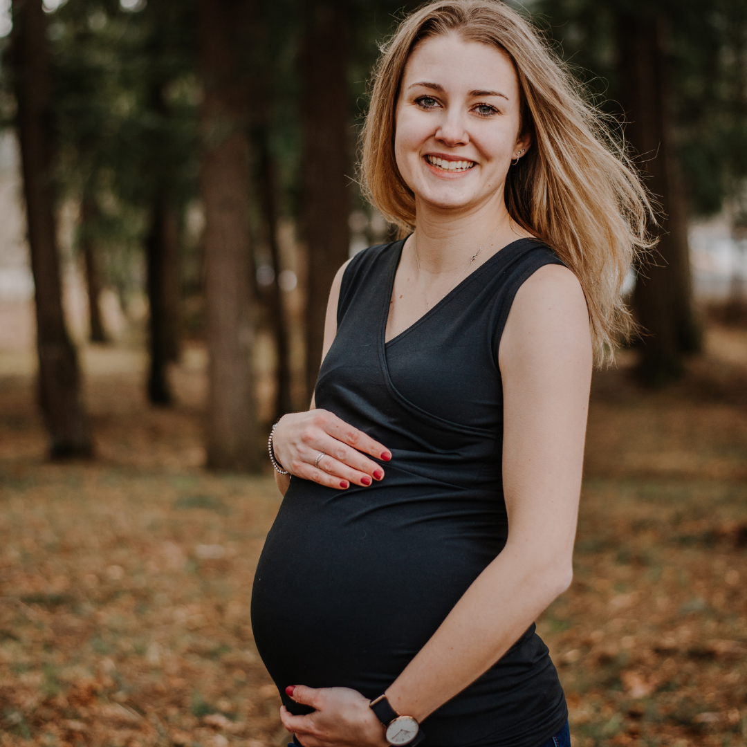 Ophelia nursing tank top in black - New Genes Maternity Wear
